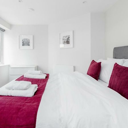Roomspace Serviced Apartments- Walpole Court 일링 외부 사진