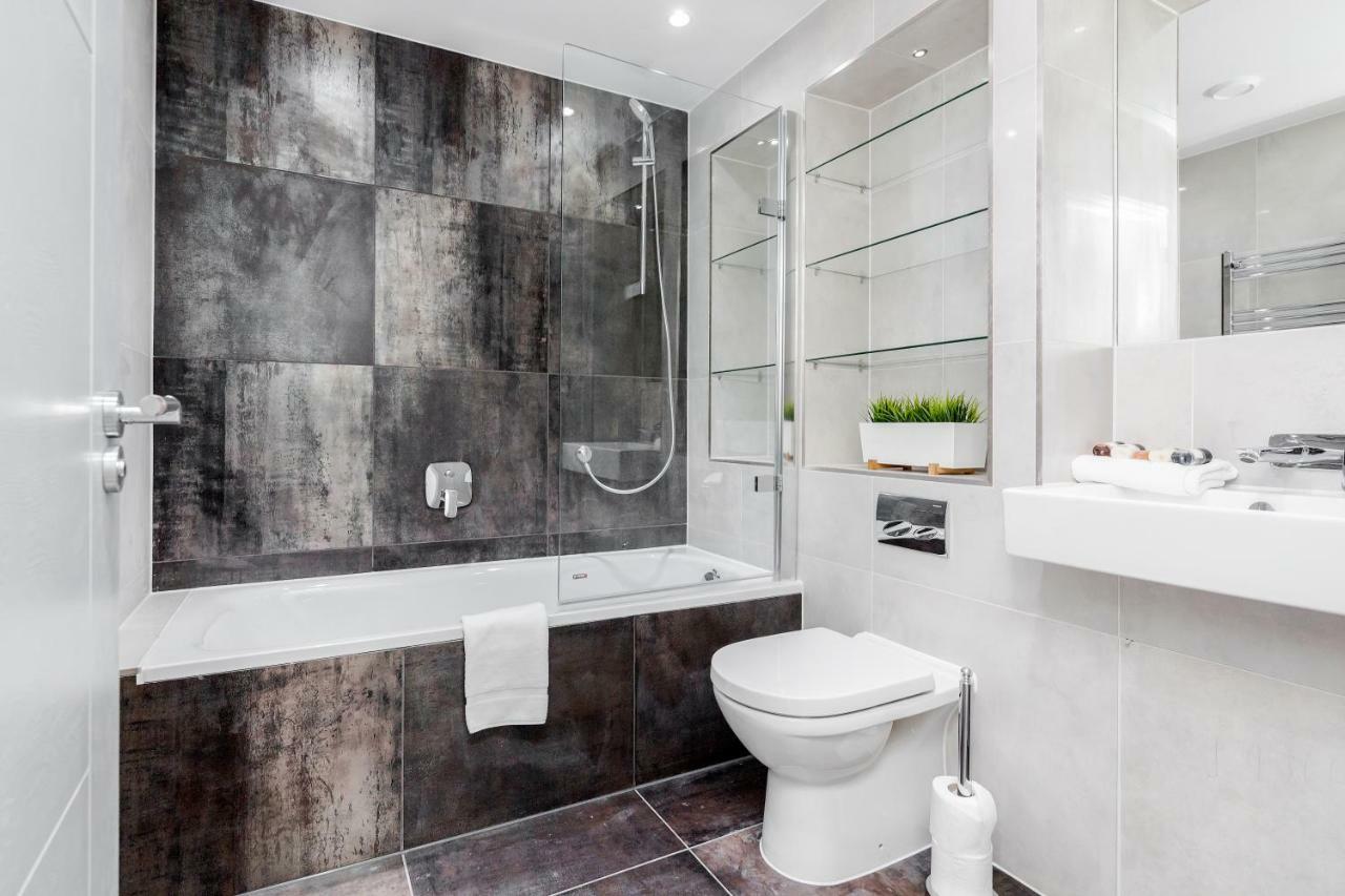 Roomspace Serviced Apartments- Walpole Court 일링 외부 사진